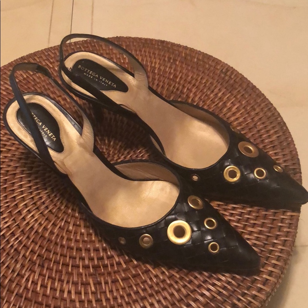 Bottega Venetia Sz 36 1/2 woven leather heels
